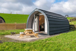 Hen House - Family Glamping Pod On A Working Farm